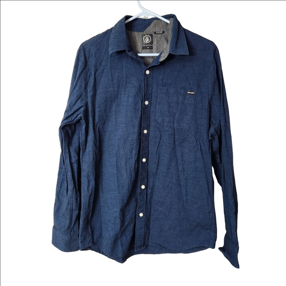 3/$25 Volcom Mens 100% cotton button down navy blue Shirt Size Large
